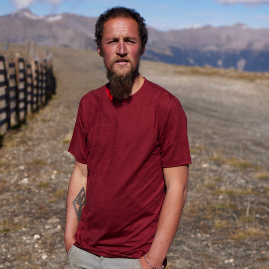 Le T-shirt bio et équitable du berger, pure laine français, mérinos d'Arles tricoté en France